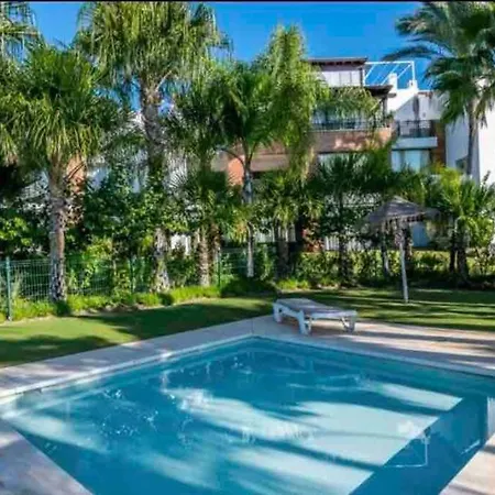 Apartment Precioso Atico Con Vistas Y Jacuzzi Privado En La Terraza Estepona