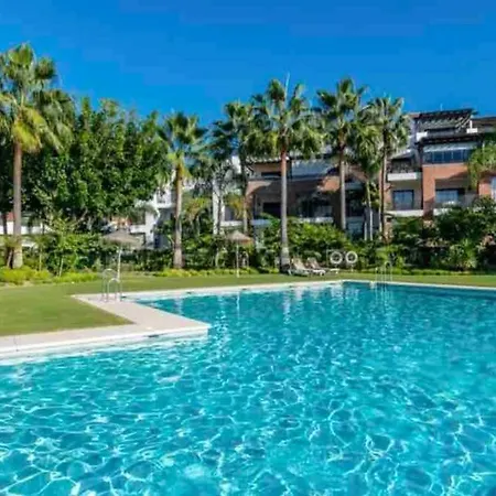 Precioso Atico Con Vistas Y Jacuzzi Privado En La Terraza * Estepona