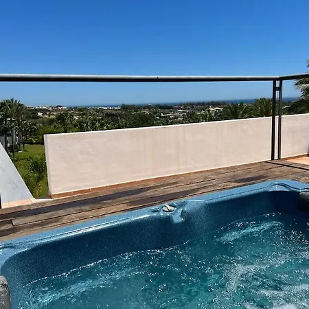 Apartment Precioso Atico Con Vistas Y Jacuzzi Privado En La Terraza Estepona