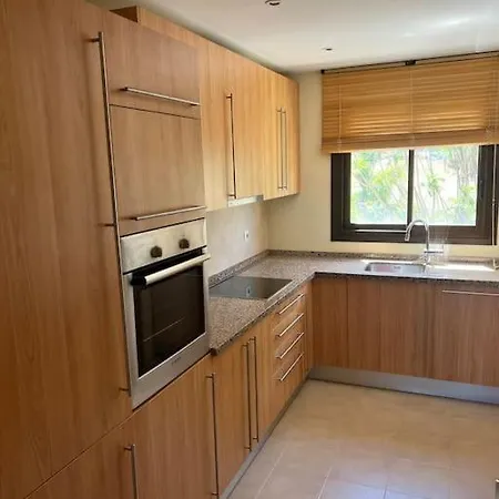Precioso Atico Con Vistas Y Jacuzzi Privado En La Terraza * Estepona